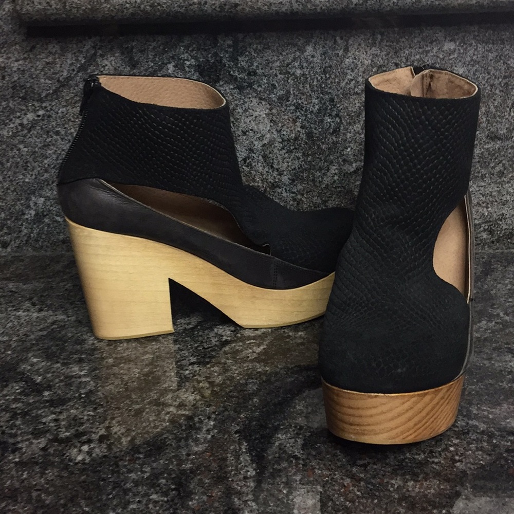 🔥Sale New Free People Horizon Clogs Black Leather - Picture 2 of 8
